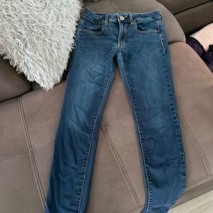 AMERICAN EAGLE OUTFITTERS “Super Super Stretch Jegging” Blue Jeans Size 6